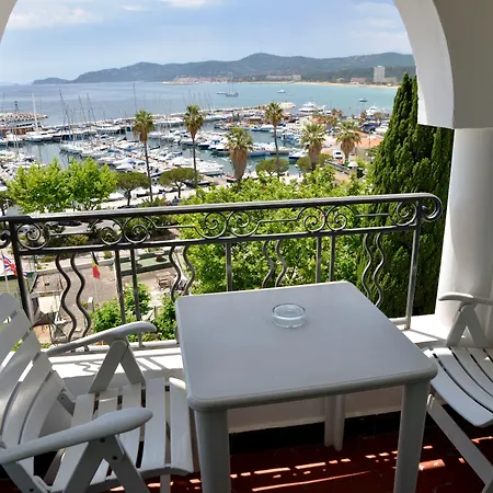 Hotel De La Calanque 3*