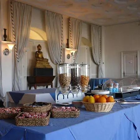 Hotel De La Calanque 3*