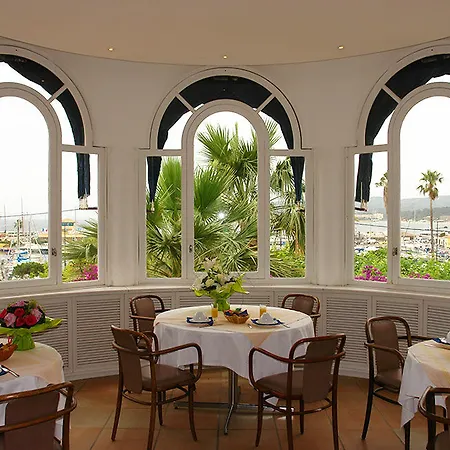 De La Calanque Hotel