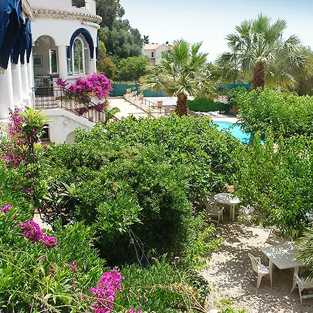 De La Calanque 3* Le Lavandou