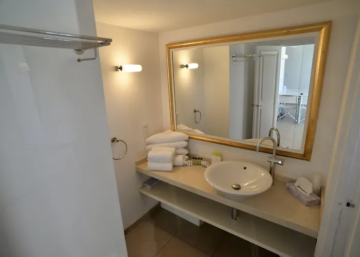 Ξενοδοχείο De La Calanque