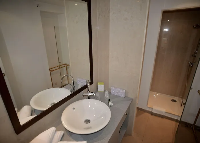 De La Calanque Ле-Лаванду