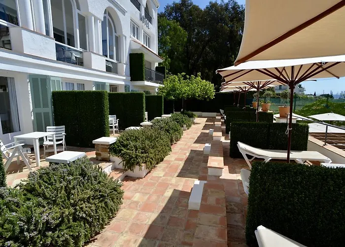 De La Calanque Ле-Лаванду