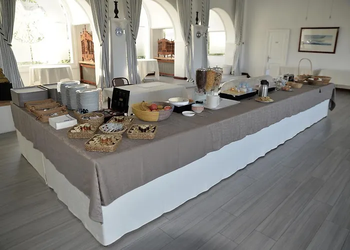 De La Calanque Ле-Лаванду