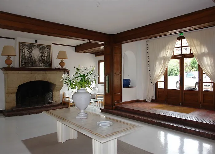 De La Calanque 3* Ле-Лаванду