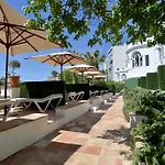 Otel De La Calanque Le Lavandou