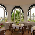 De La Calanque Otel