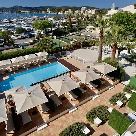 Otel De La Calanque 3*