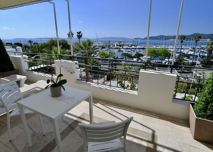 De La Calanque Hotel 3*