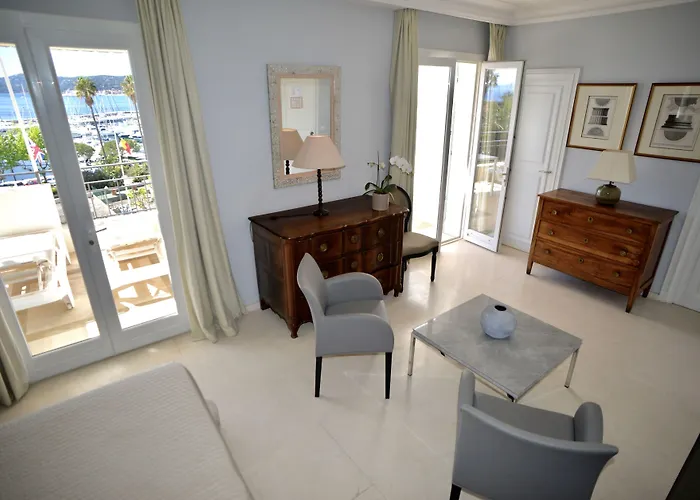 De La Calanque Hotel