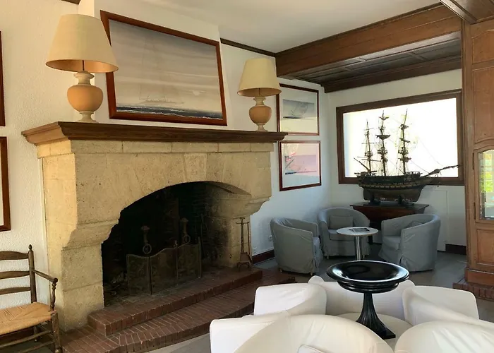 De La Calanque 3* Le Lavandou