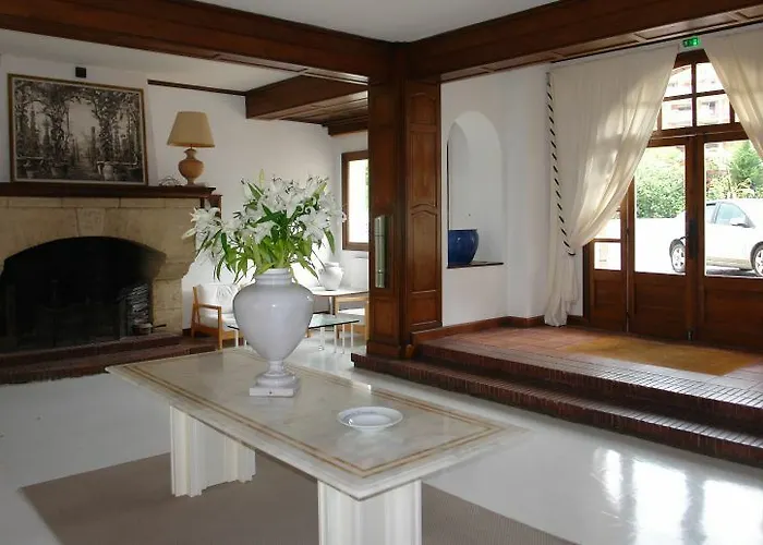 Hotel De La Calanque Le Lavandou